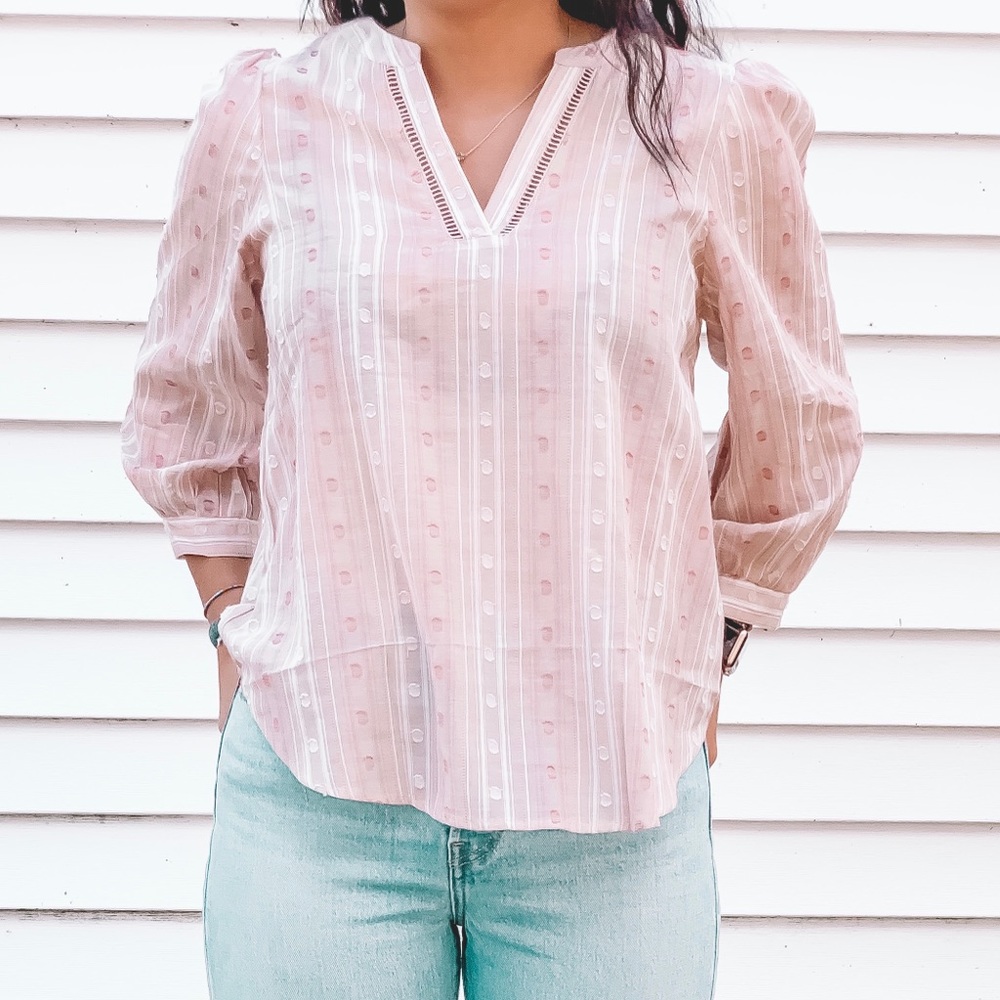 Round neck bound key hole 3/4 sleeve blouse